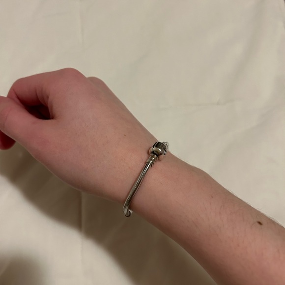 Pandora bracelet - Picture 1 of 5